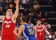 爱游戏体育官网-西班牙男篮翻盘灰熊，约基奇三分雨点燃全场