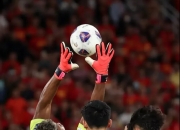 AYXapp下载-热门球队取得胜利，球员表现抢眼