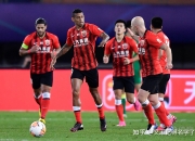 爱游戏娱乐-上海海港客场连胜，持续稳定的表现收获赞誉