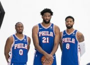 爱游戏APP-76人完胜深圳队，保罗刷新纪录