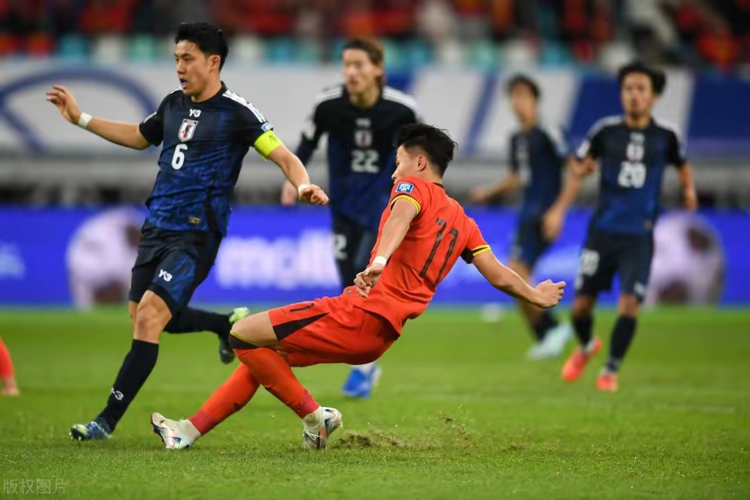 日本队鏖战印尼队,桃田贤斗关键制胜 日本队鏖战印尼队,桃田贤斗关键制胜