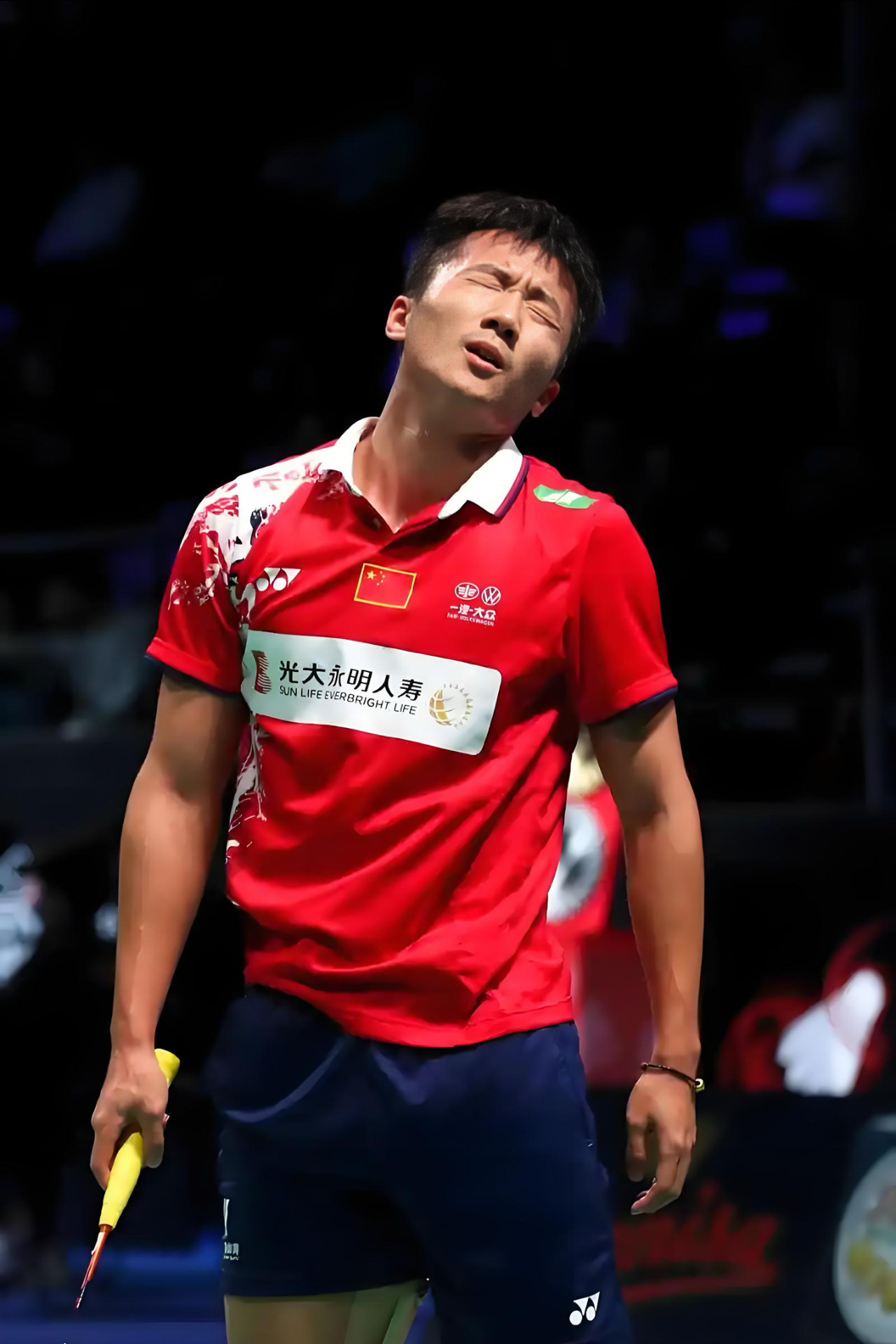 中国羽毛球队力克印度羽毛球队，安赛龙绝境逆转