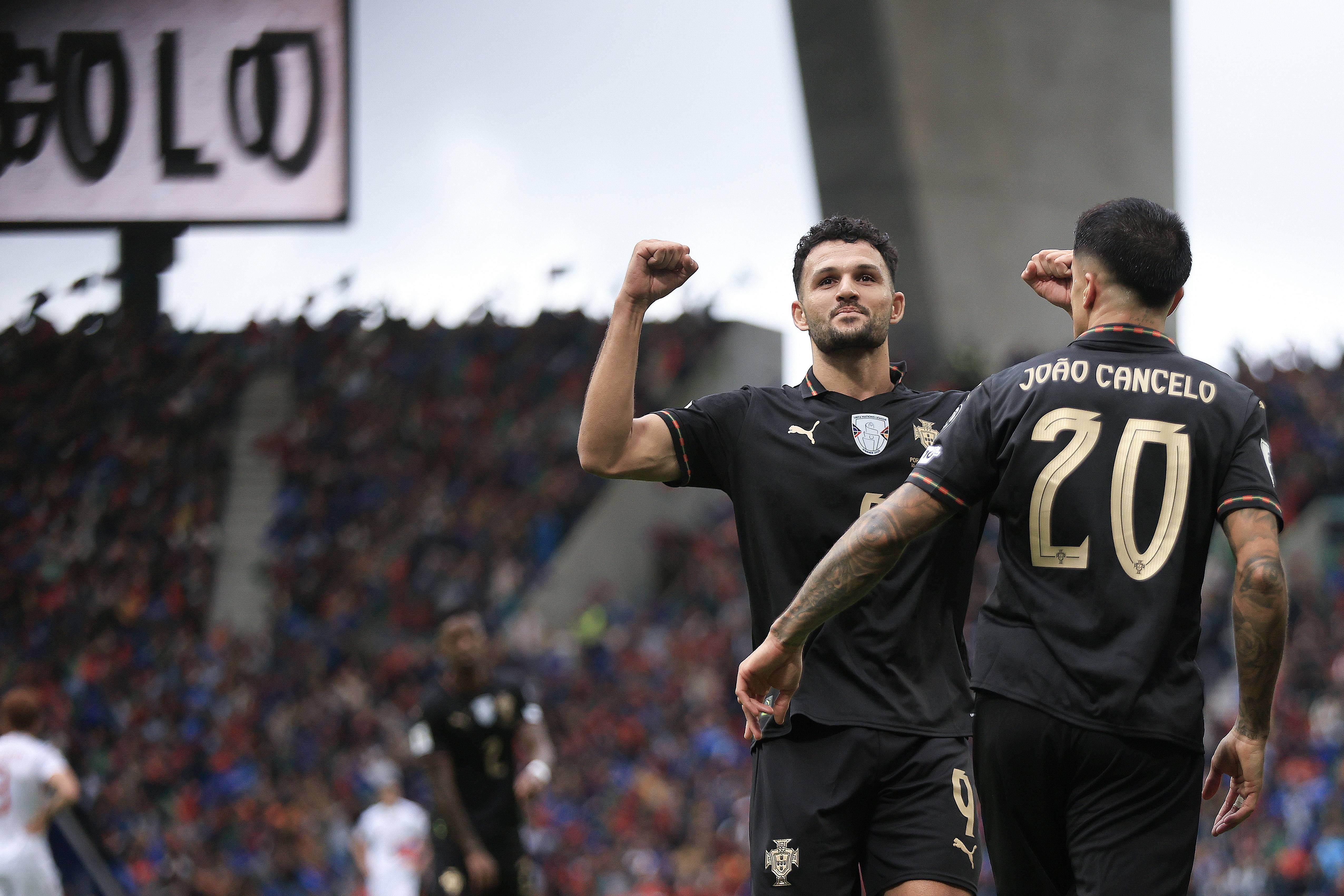 国际球星齐聚欧预赛，谁能成为最大赢家？