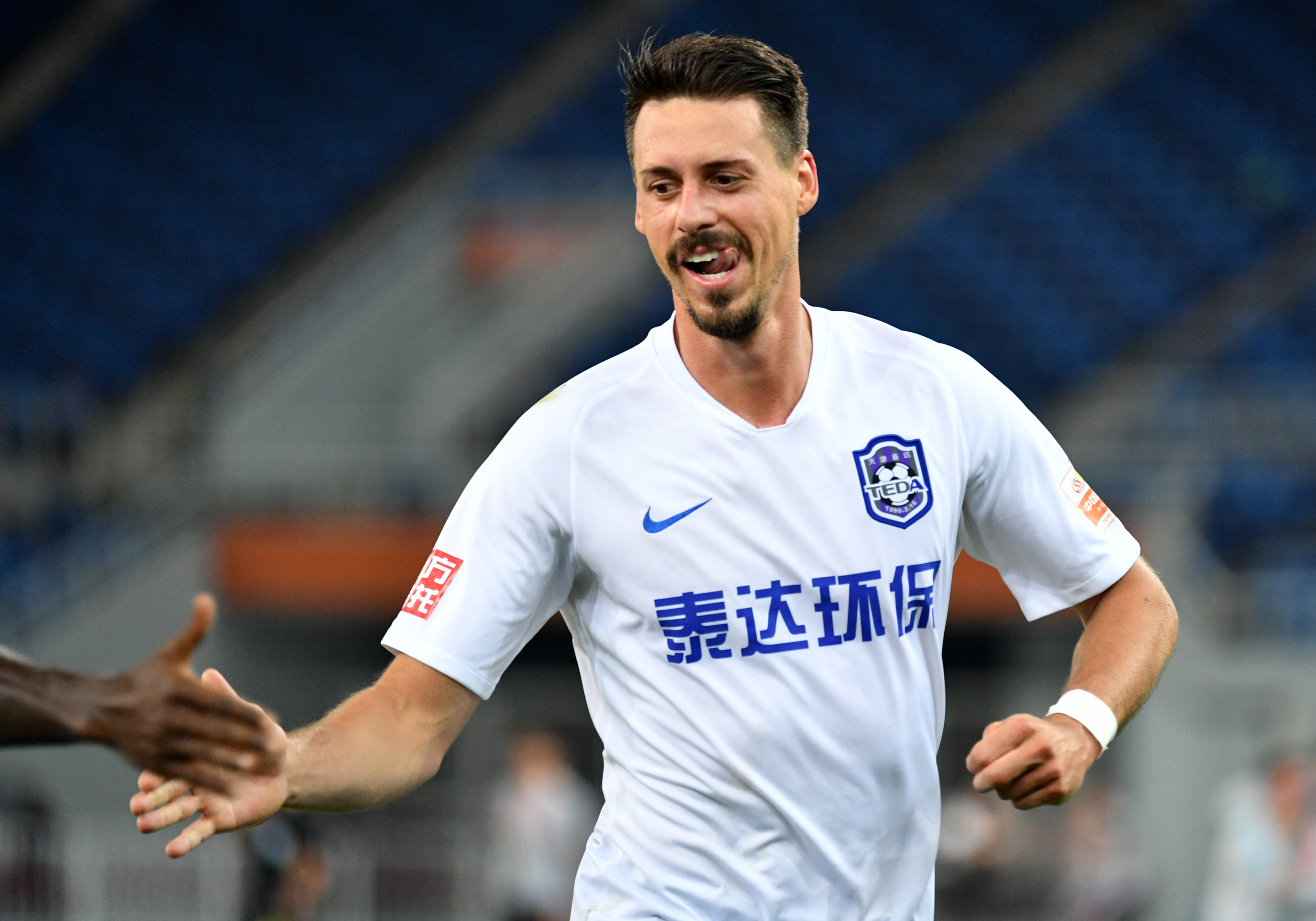 天津泰达取得连胜，壮大实力