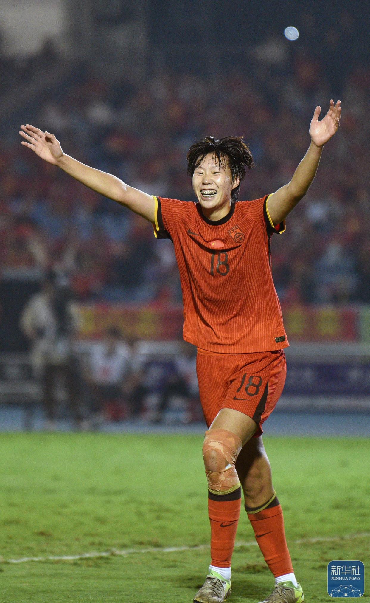 中国女足再次展现强大实力,取得胜利 中国女足再次展现强大实力,取得胜利