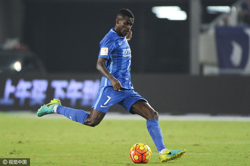 苏宁萨卡带领拦攻断球,赢球前跃升 苏宁萨卡带领拦攻断球,赢球前跃升