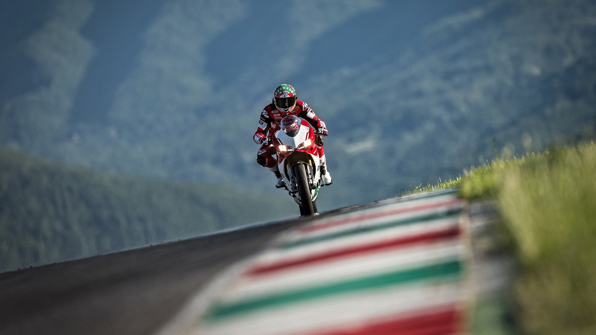 橙衣风暴下的孤胆英雄—2026世界杯A组强强对话,荷兰大胜匈牙利,奥斯梅恩闪耀全场